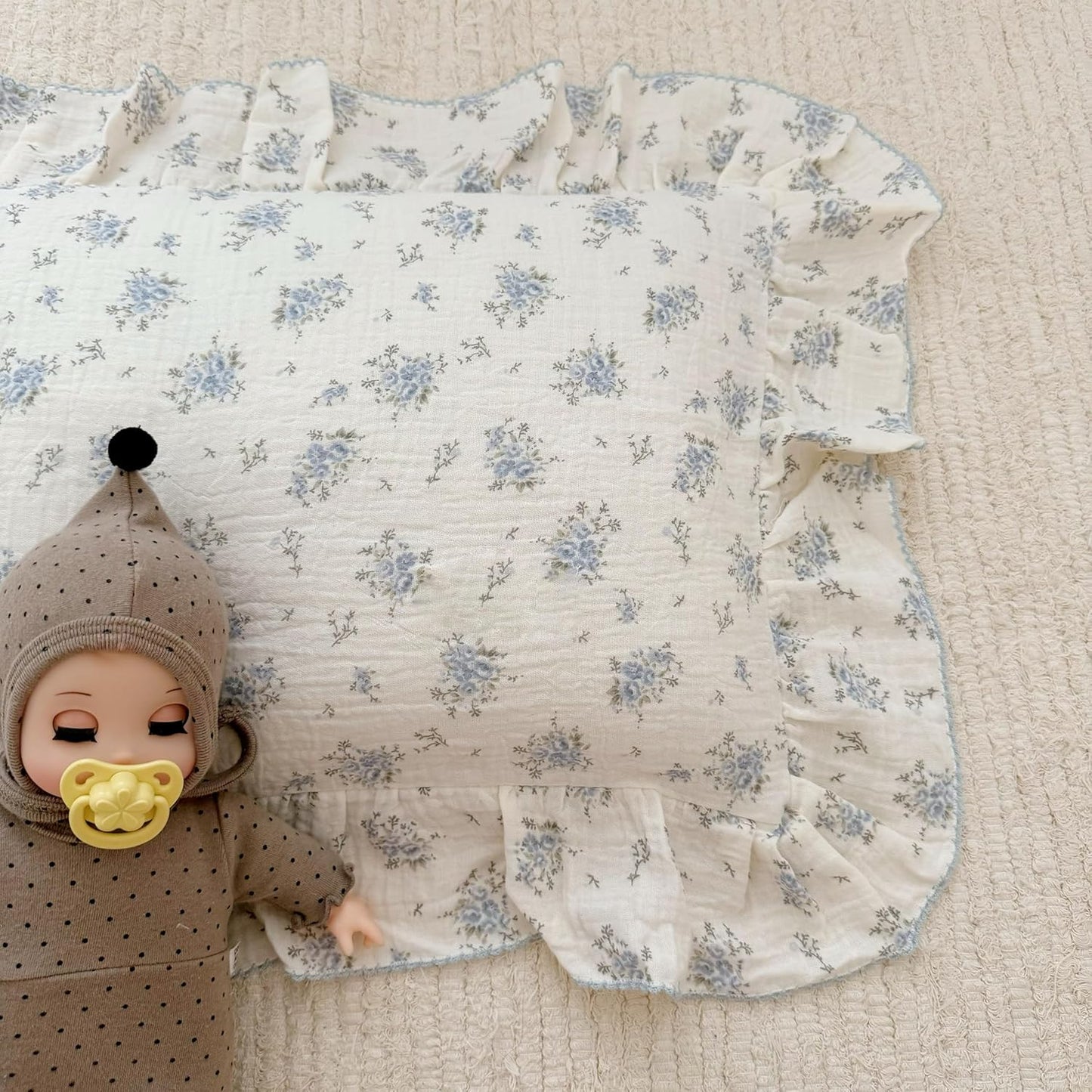 BuLuTu Cotton Muslin Toddler Pillowcases with Blue Flowers Print Soft Breathable Gauze Small Pillow Case for Toddler Boys Girls Nursery Decor, Shower Gift, 14"x20", 1 pc