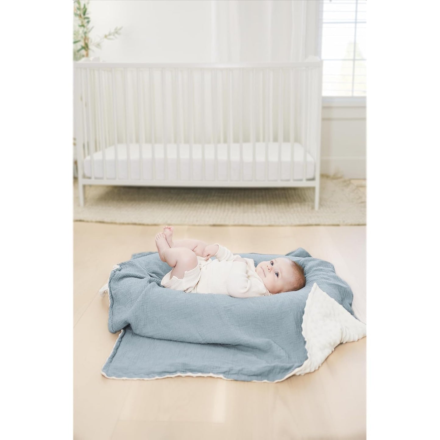 Konssy Baby Blankets for Unisex Boys Girls, Super Soft Nursery Minky Blankets with Muslin Cotton Front and Dotted Fleece Backing, Printed Bed Throws Newborn