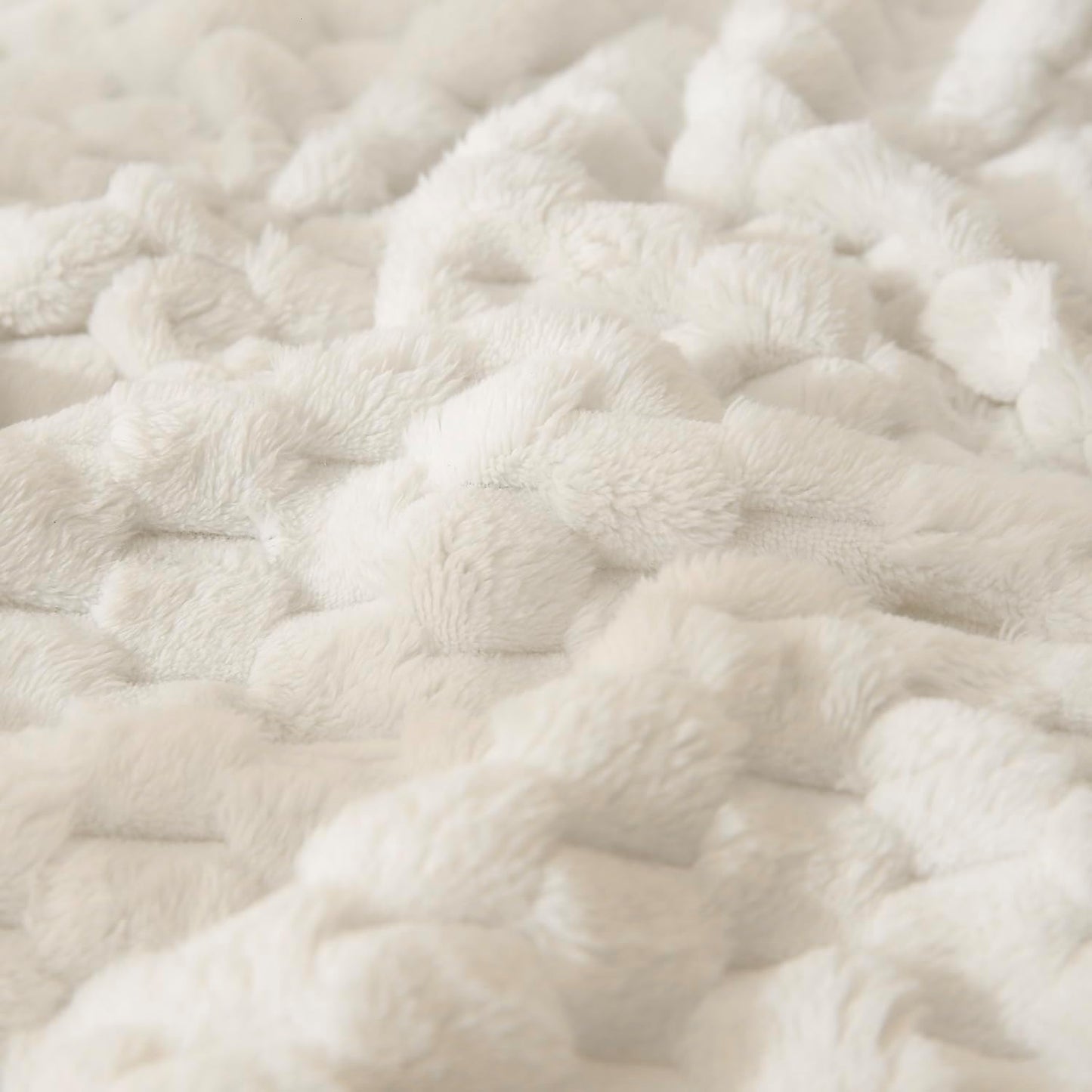 HOMRITAR Flannel Fleece Fluffy Fuzzy Blanket for Baby 3D Jacquard Soft Warm Plush Bed Blankets for Home Decor, Toddler Infant or Newborn Receiving Blanket (30 x 40 Inch, Cream)