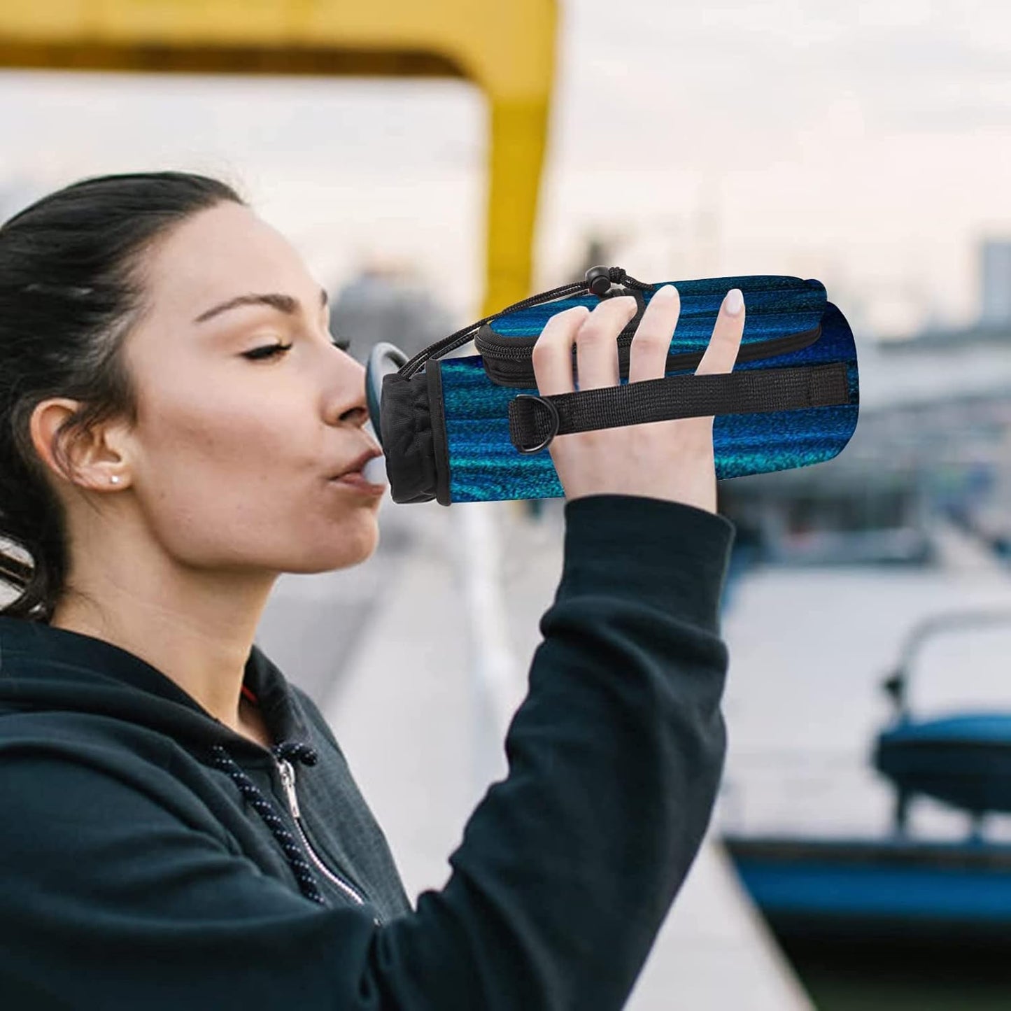 25/32/40/64oz Water Bottle Bag Holder Carrier-Insulated Crossbody Sling Case Sleeve with Strap & Pockets for Men Women Gym Cycling Travel Walking Hiking Camping