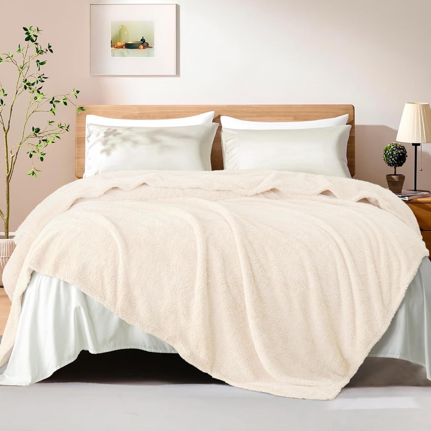 Exclusivo Mezcla Fleece Blanket for Couch, Soft and Cozy Twin Blankets for Women Men Girls Kids, Suitable for All Seasons, White, 60x80 Inches