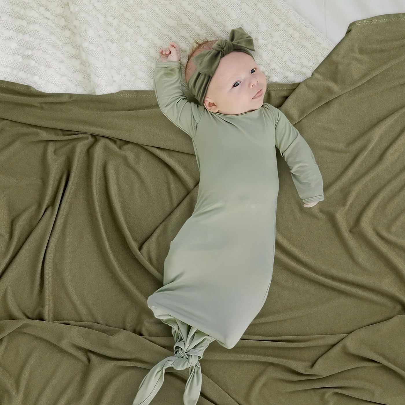 GRSSDER Newborn Swaddle Blanket, Ultra Soft Jersey Receiving Blanket with Matching Headband and Beanie Set, 47×47" Extra Large Nursery Swaddle Wrap for Girls and Boys