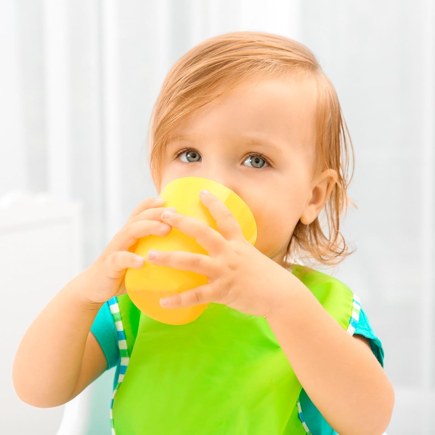 Avanchy Silicone Training Cup – 12 oz Open Cup for Toddlers and Infants – Ideal for Baby Led Weaning and Transitioning from Bottles, White