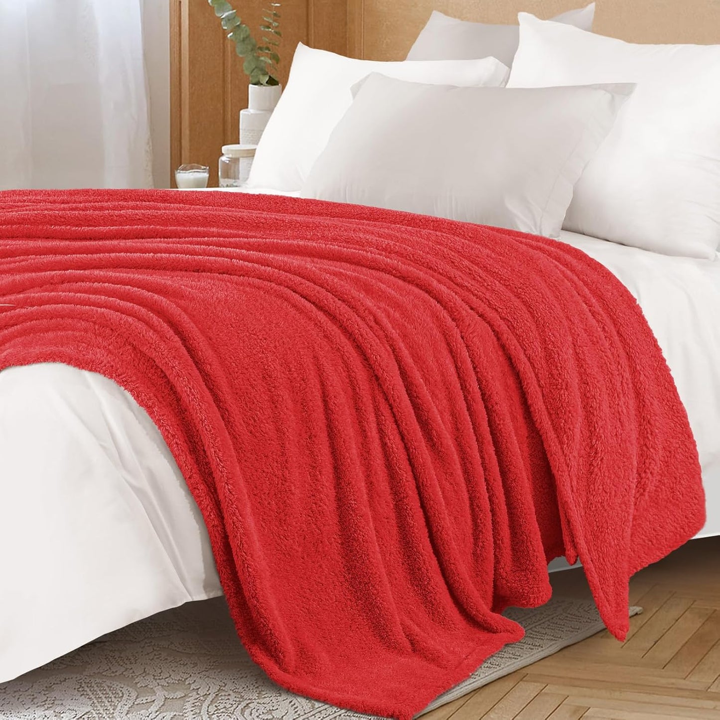 Exclusivo Mezcla Fleece Throw Blanket for Couch Sofa, Soft Warm and Fluffy Blankets for Women Men Girls Kids, Suitable for All Seasons, Red, 50x60 Inches
