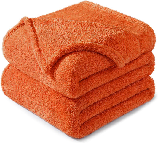Exclusivo Mezcla King Size Flannel Fleece Blanket, Super Soft Velvet Plush Bed Blanket, Fuzzy Cozy and Warm for All Seasons, 90x104 Inches, Burnt Orange