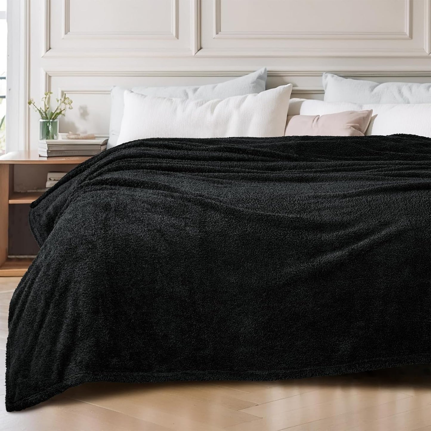 Exclusivo Mezcla Twin Blanket for Bed, Soft and Cozy Blankets for Women Men Girls Kids, Suitable for All Seasons, Black, 60x80 Inches