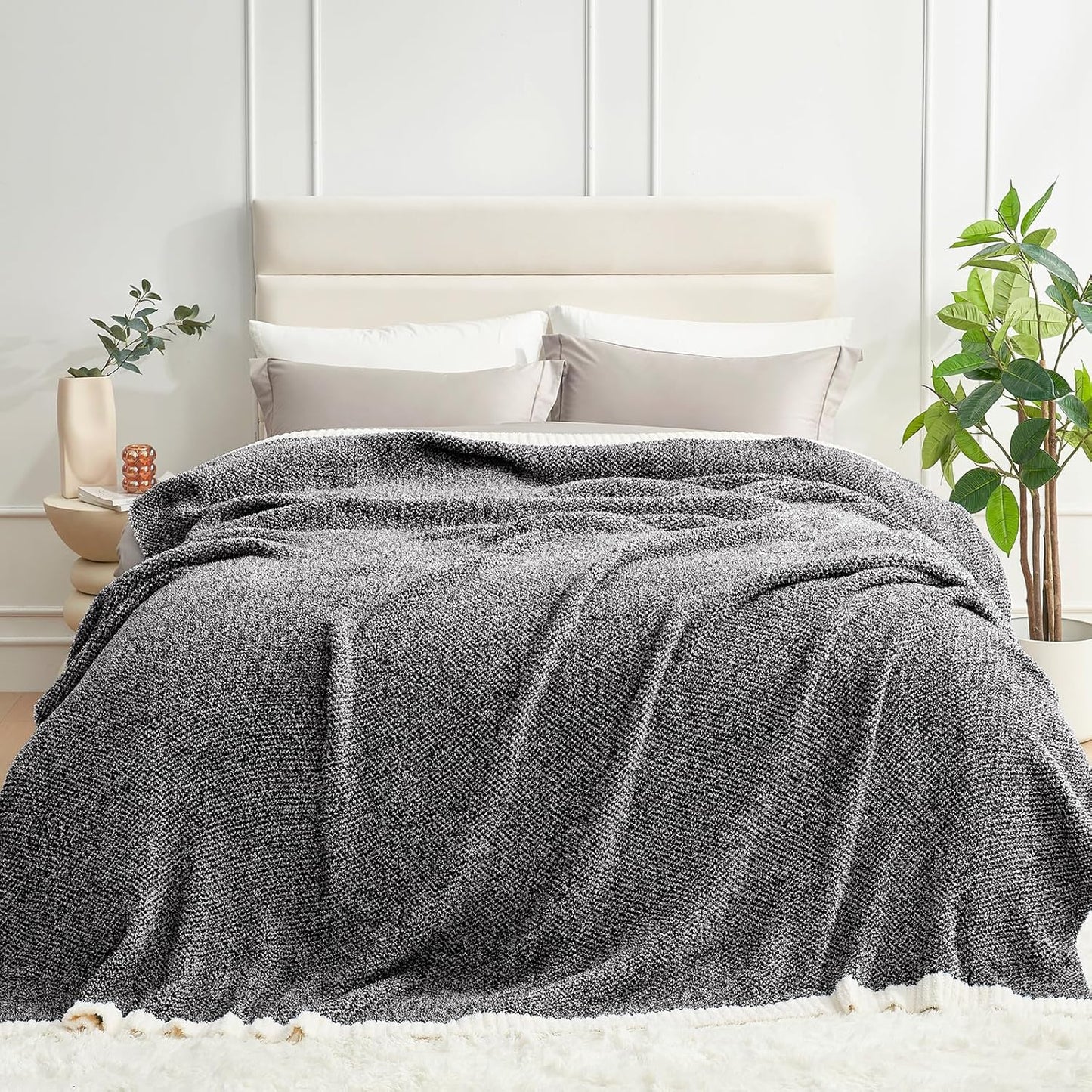 Snuggle Sac Soft Warm Bed Blanket Oversized Twin XL 66x90“, Super Soft Warm Blankets for Bed, Living Room, Luxurious Microfiber Blanket Dupes, Heather Black, 66x90 inches