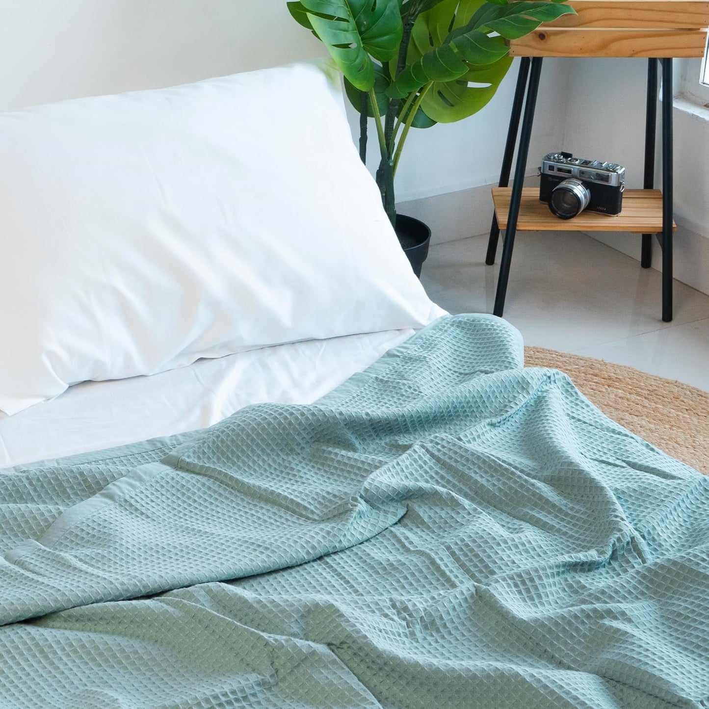 Salt Earth GOTS Certified 100% Organic Cotton Throw Blanket, 90" X 90" Blankets & Throws for Bed, Throw Blanket for Couch,Modern & Cozy Blanket, All Seasons Waffle Blanket, Soft Blanket (Silver Blue)